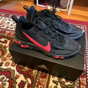 Nike react women’s size 9